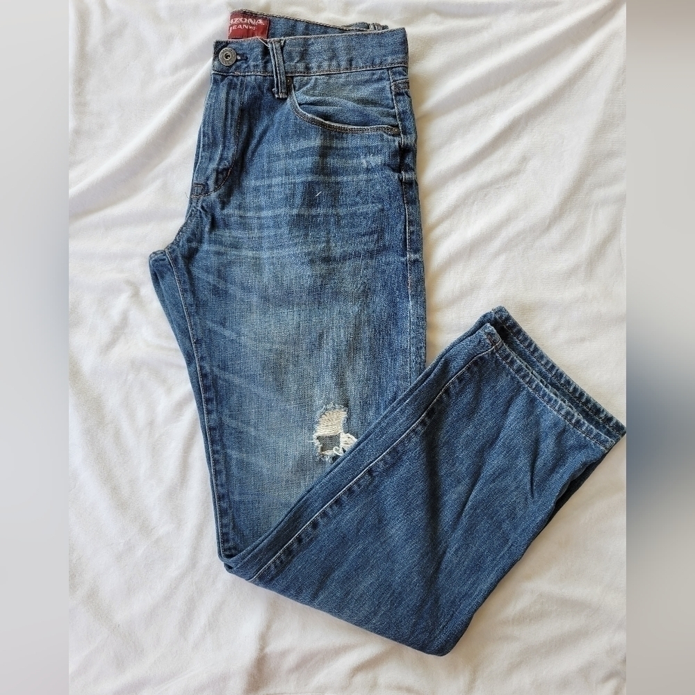 Arizona Jeans Co men's distressed jeans 34x32